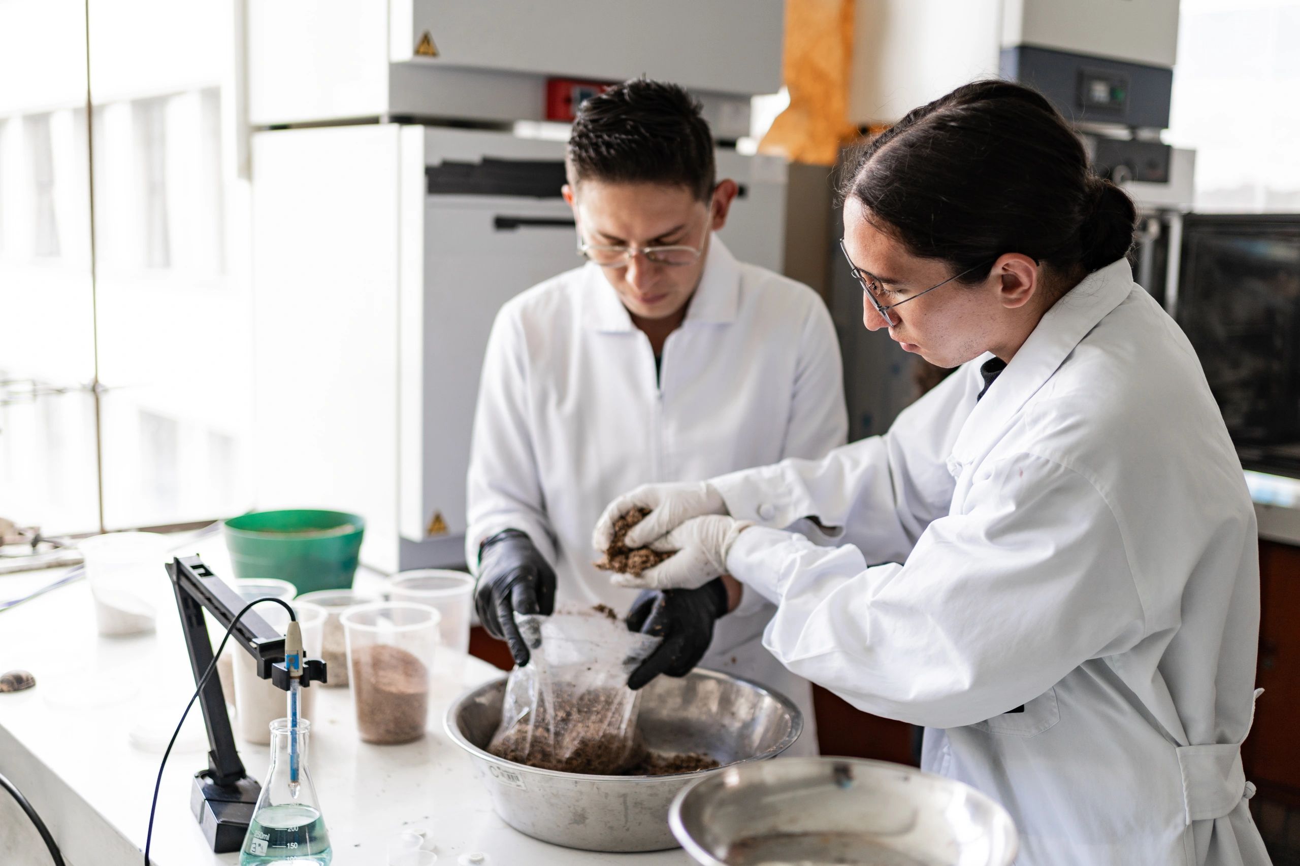 ceramic powder technology laboratory
