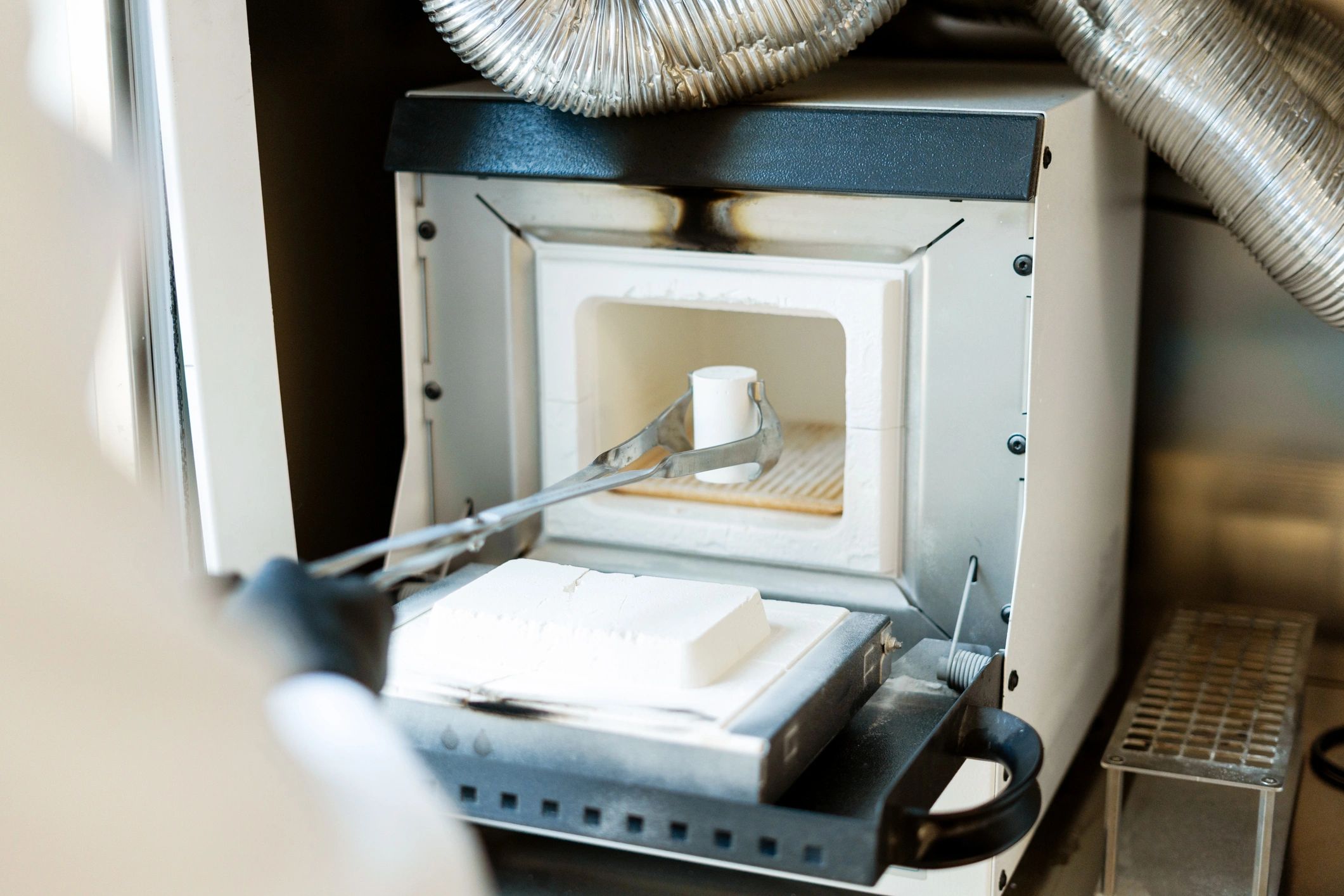 advanced ceramics engineering laboratory